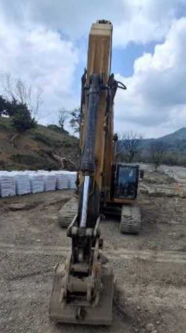 EXCAVADORA CATERPILLAR 325CL