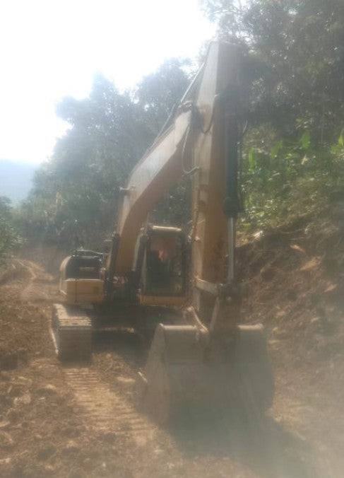 EXCAVADORA CATERPILLAR 323D