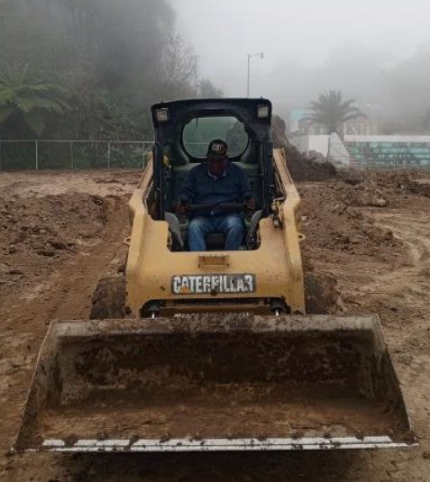 MINICARGADOR FRONTAL CATERPILLAR 246C
