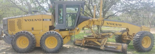 MOTOCONFORMADORA VOLVO G720B